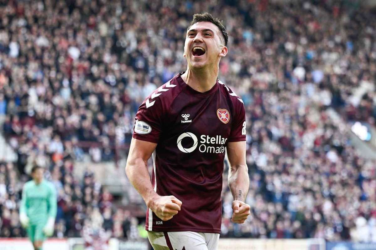 Escócia: Hearts derrota Dundee e segura liderança (1-0), Rangers segue determinado (4-1)