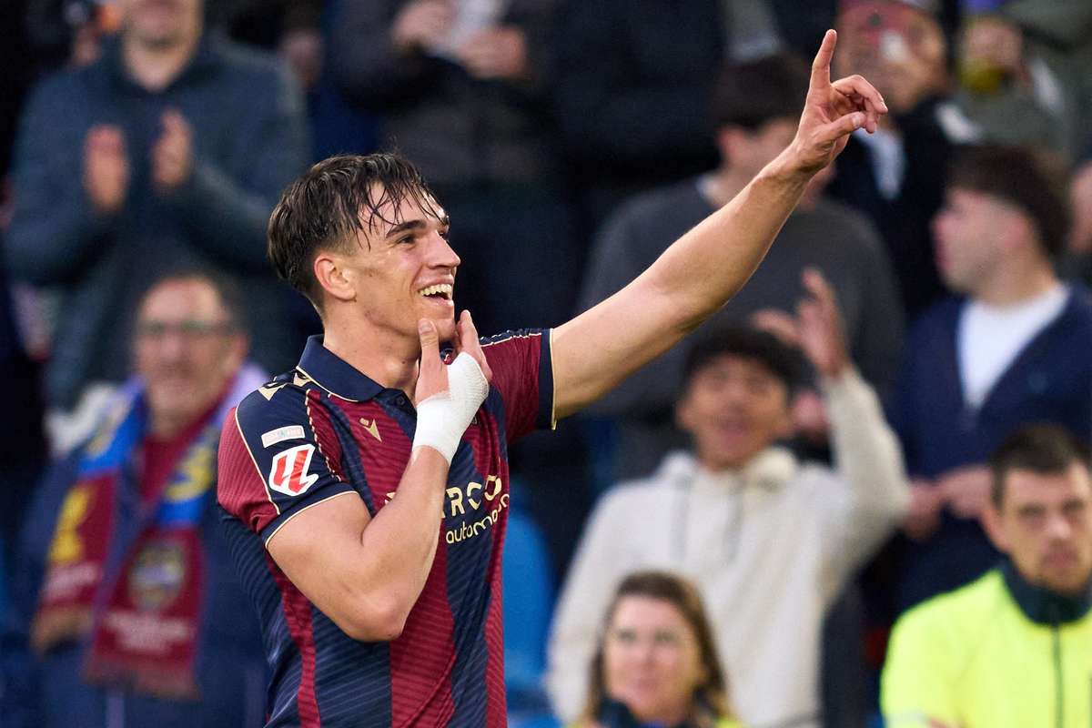 LaLiga: Levante sob comando de Luís Castro derrota Oviedo e respira melhor na briga contra o rebaixamento (4-2)