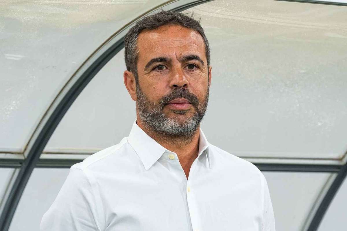 Cruzeiro confirma chegada de Artur Jorge treinador ex Botafogo