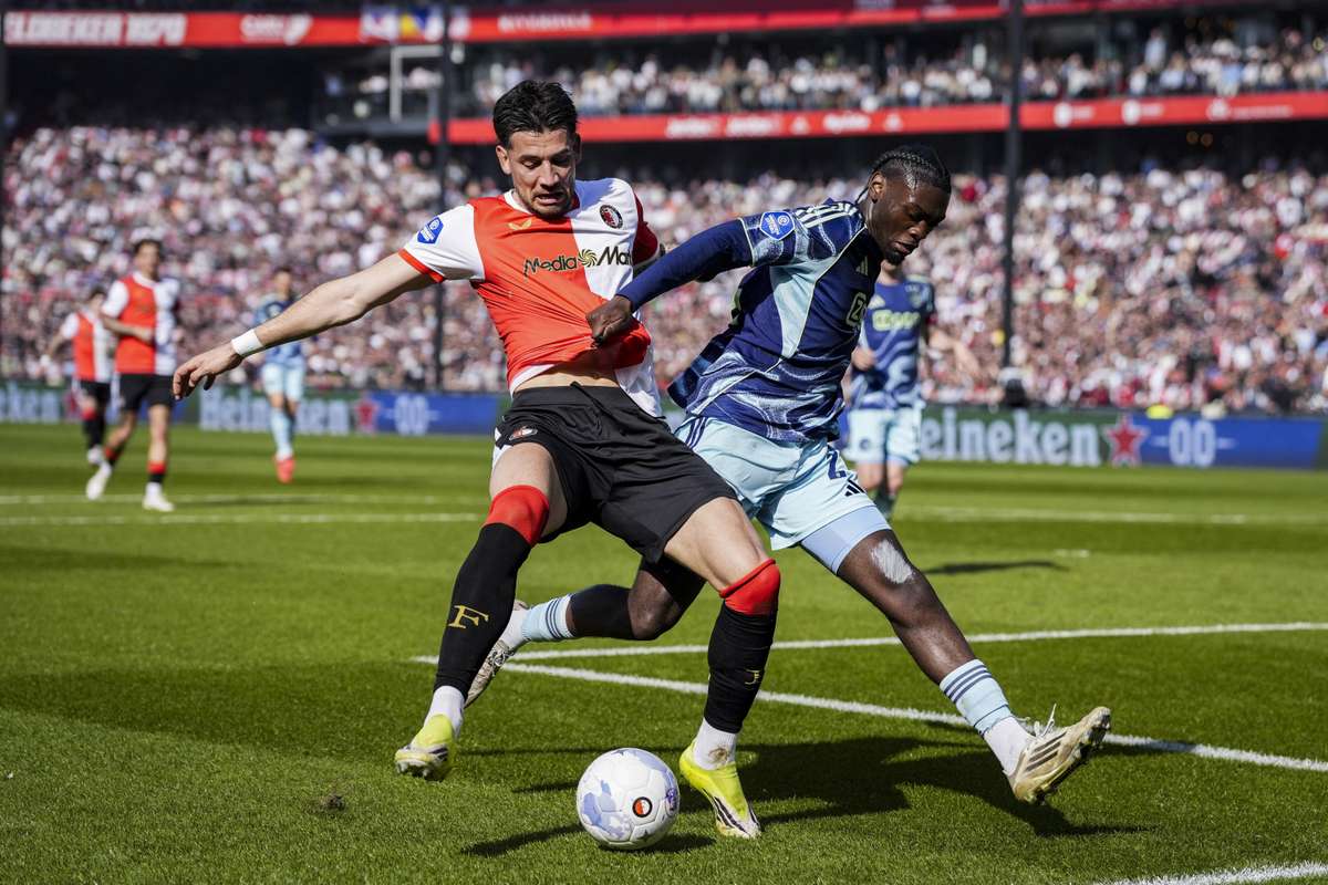 Hasil Imbang di Klassieker Sengit Feyenoord lawan Ajax yang Penuh Pertahanan, Gelar Eredivisie Masih Jauh untuk PSV