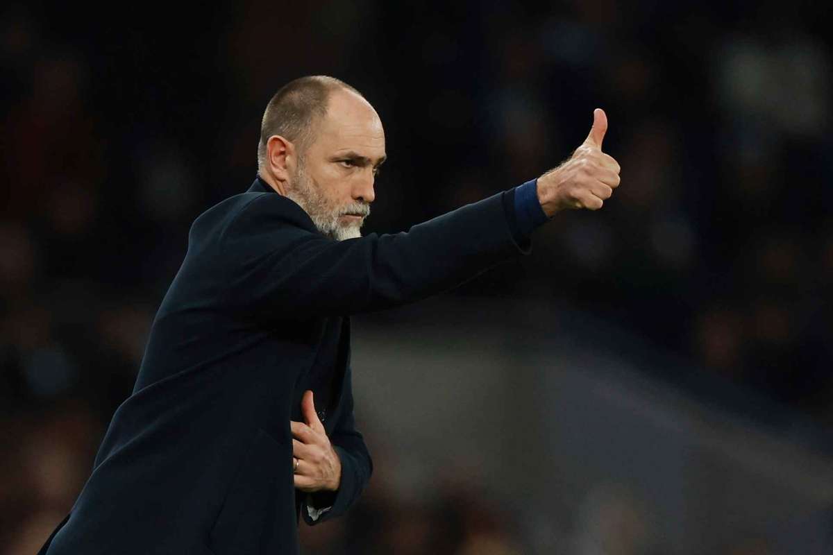 Tottenham define lista de três guarda-redes para substituir Vicario