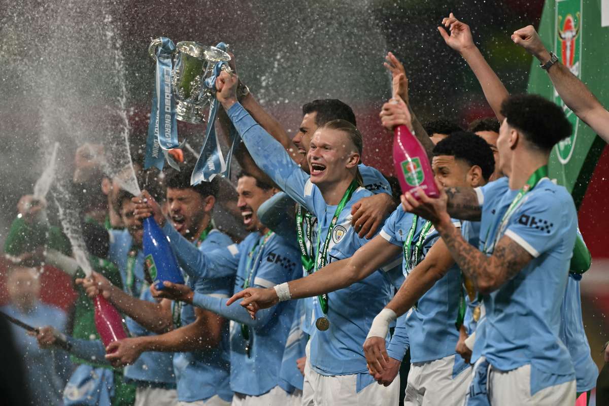 Manchester City derrota Arsenal e sagra-se campeão da Taça da Liga Inglesa pela nona vez