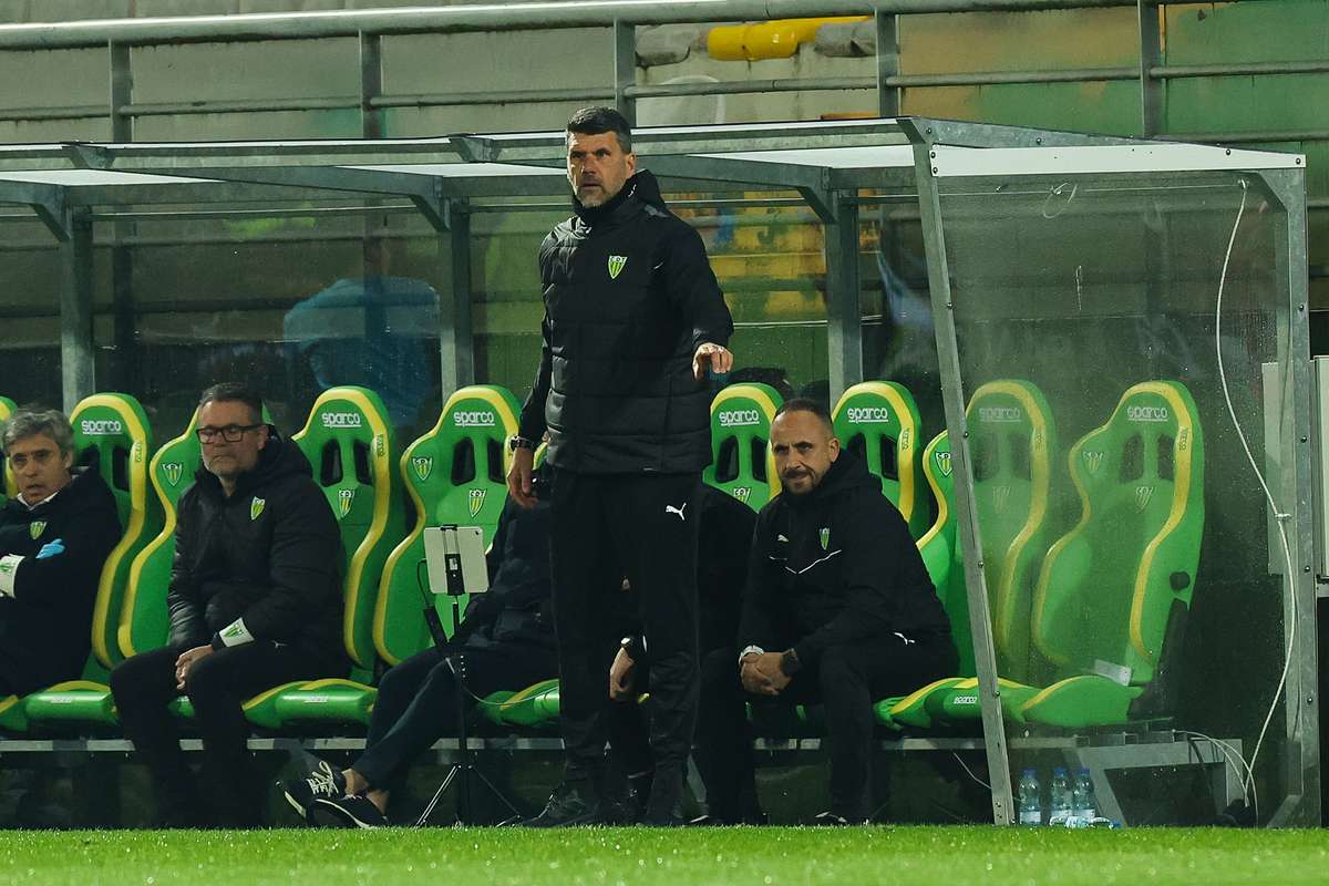 Tondela rejeita agressão de Bacci troca de palavras acalorada em momento de tensão emocional