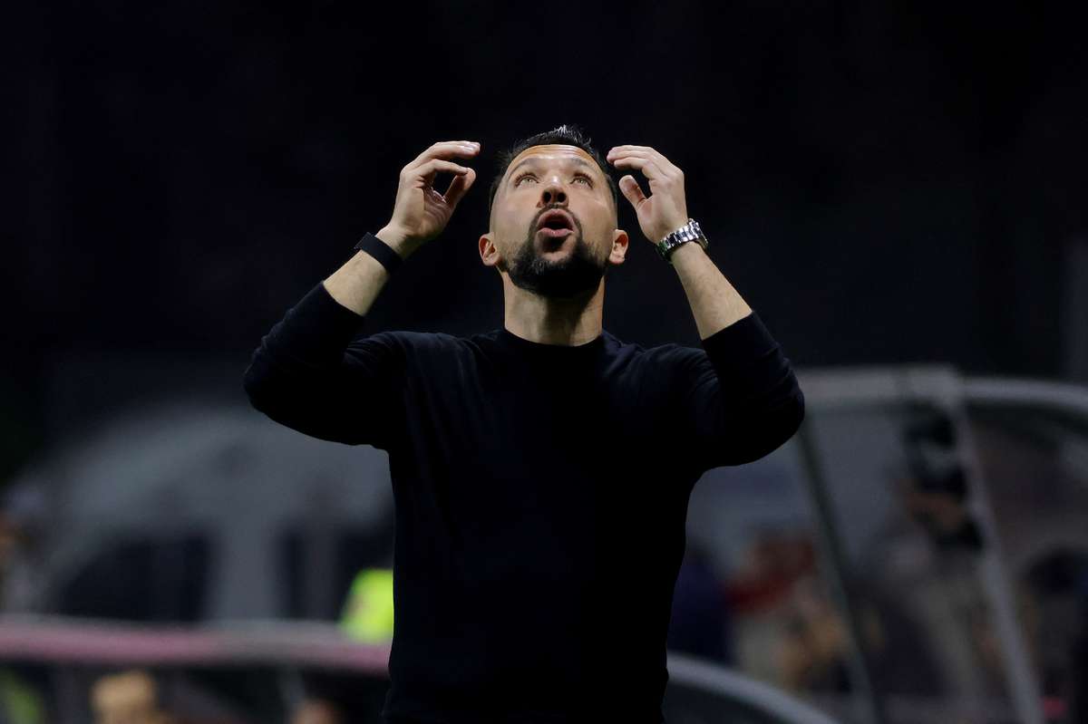 Farioli critica falta de marcação de penalidade em Gul e afirma que os atletas merecem celebrar por mais tempo