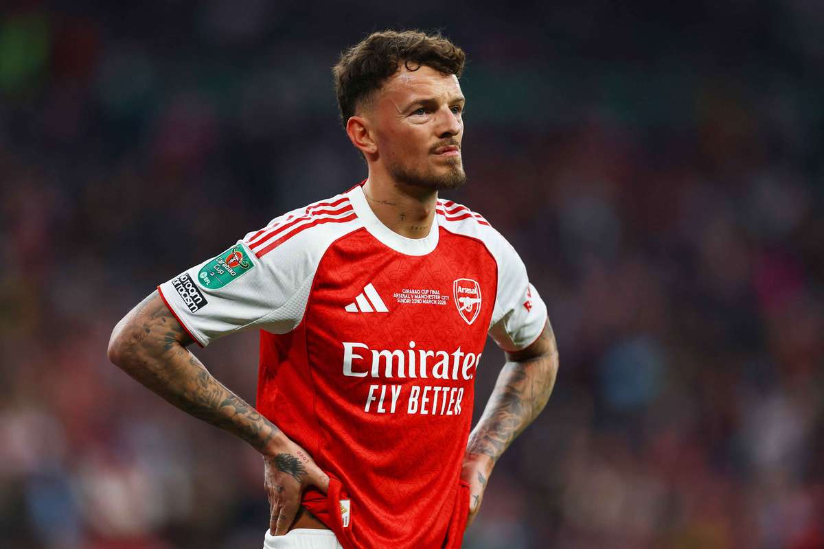 Ben White supera a Trent y se une a la convocatoria inglesa con Harvey Barnes