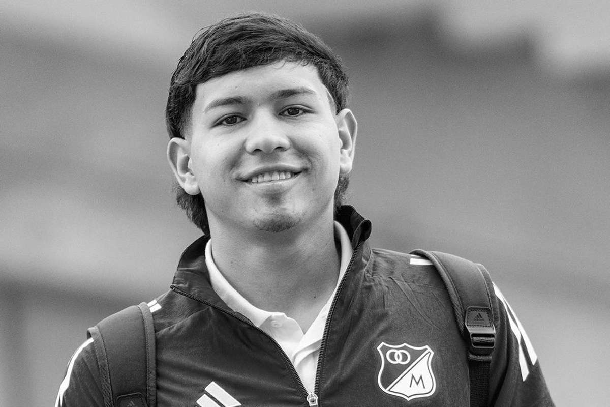 Jovem futebolista colombiano de 18 anos falece após colapso em partida