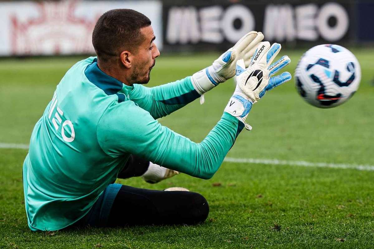 Oficial: Ricardo Velho toma o lugar de Diogo Costa na lista da Seleção Portuguesa