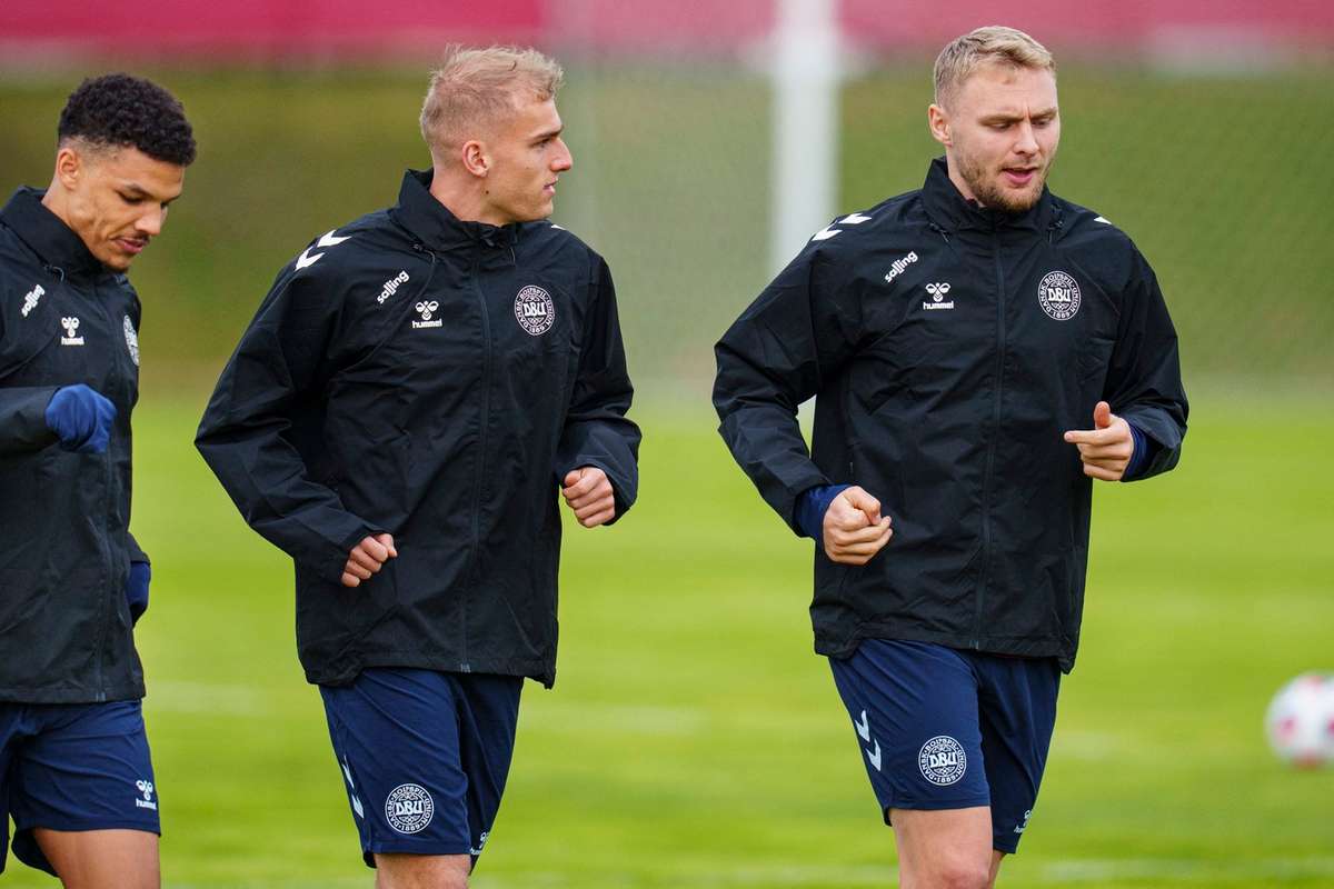 Alexander Bah volta à seleção dinamarquesa: "Mourinho recordou que a recuperação demorou além do esperado"