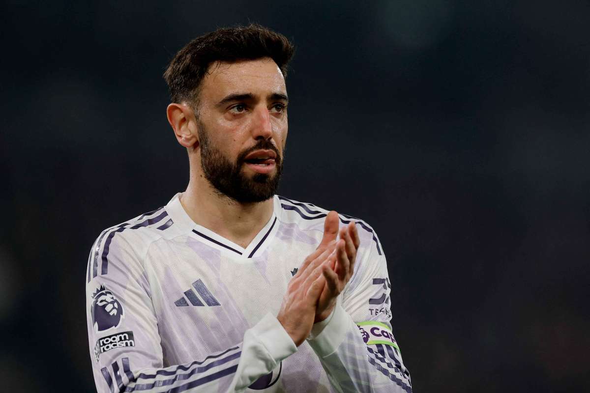 Alan Shearer afirma que Bruno Fernandes merece o título de jogador do ano: Tem sido de facto fantástico