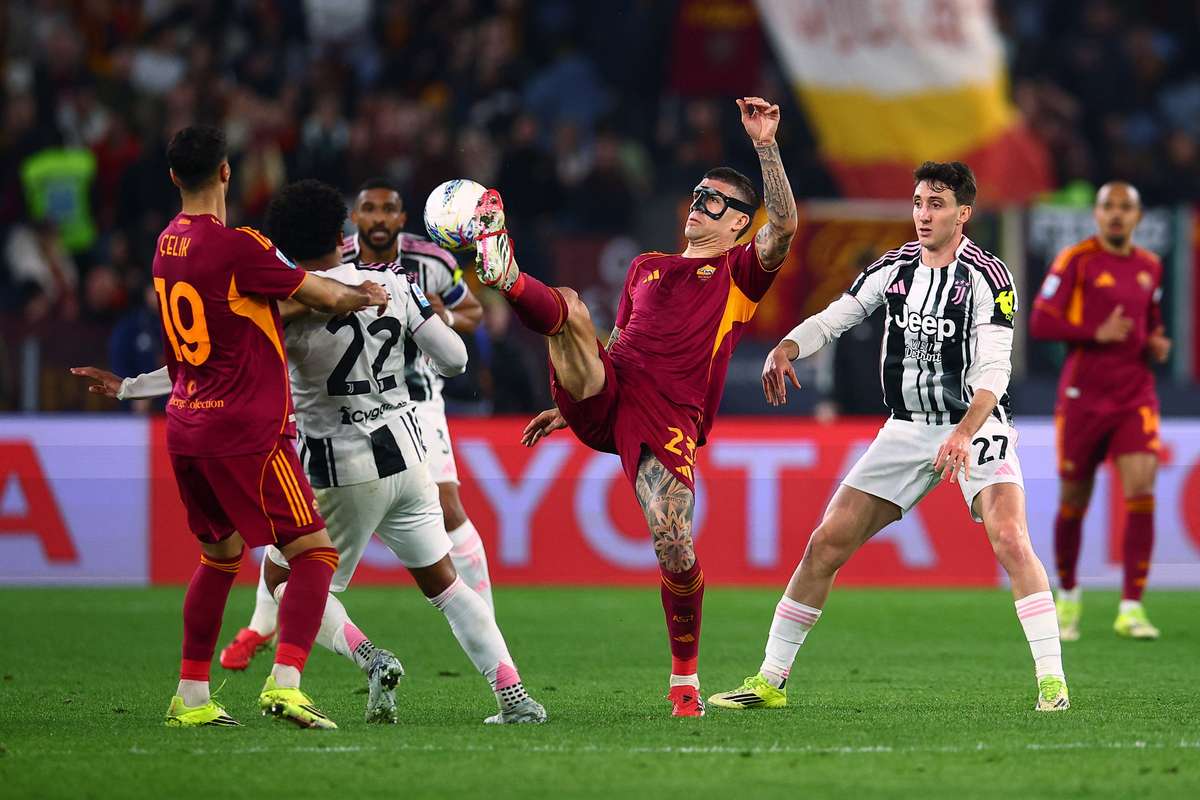 Barcelona segue defesa Cambiaso da Juventus