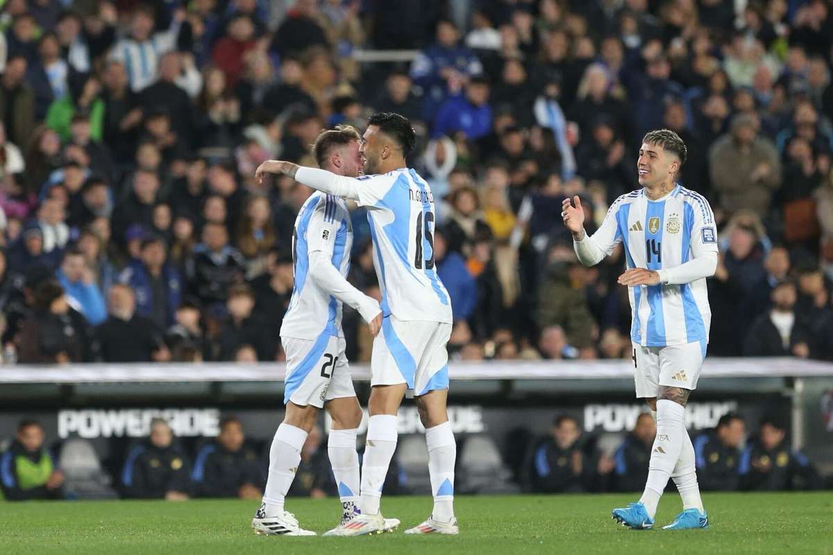 Elementos da seleção argentina comentam o cancelamento da Finalíssima e concentram-se nos amigáveis