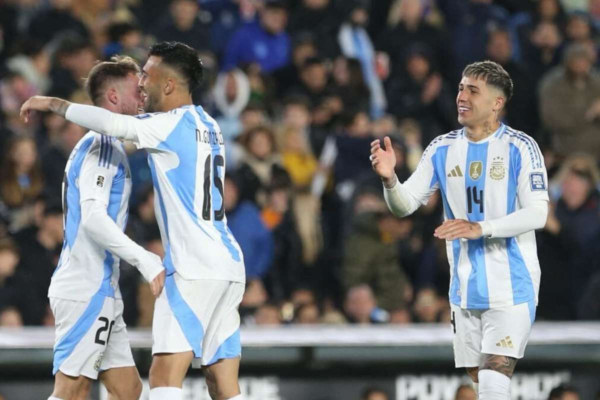 Atletas argentinos expressam decepção com o cancelamento da Finalíssima antes de jogos amistosos em casa