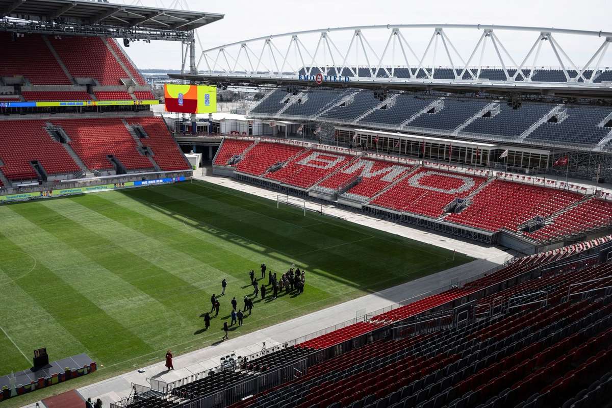 Mundial 2026: Toronto exibe BMO Field actualizado com controvérsia sobre as bancadas provisórias