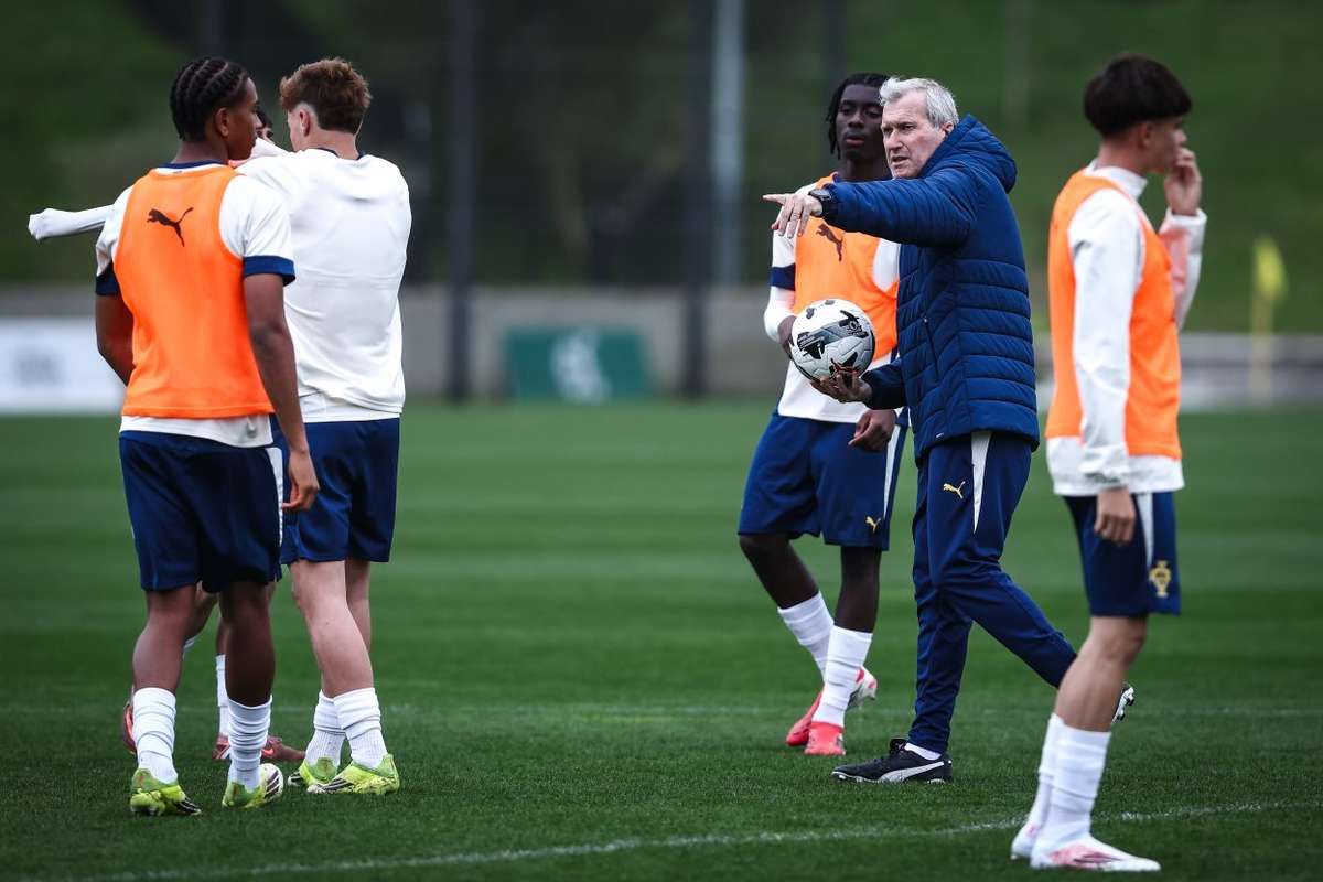 Sub-17: Portugal campeão arrisca saída do Europeu após derrota na Itália (3-2)