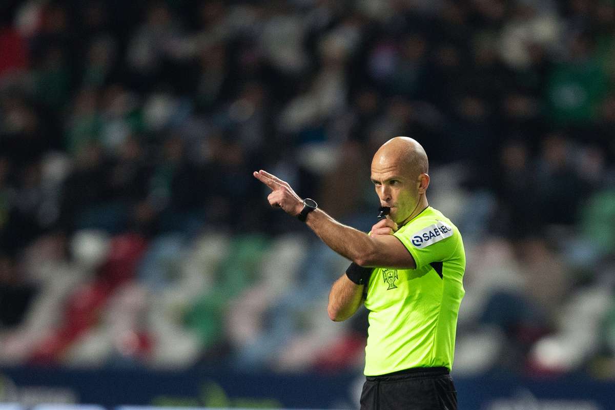 Luís Godinho recorda cartaz vermelho a Luis Díaz: "Aquela escolha custou seis meses com polícia à porta"