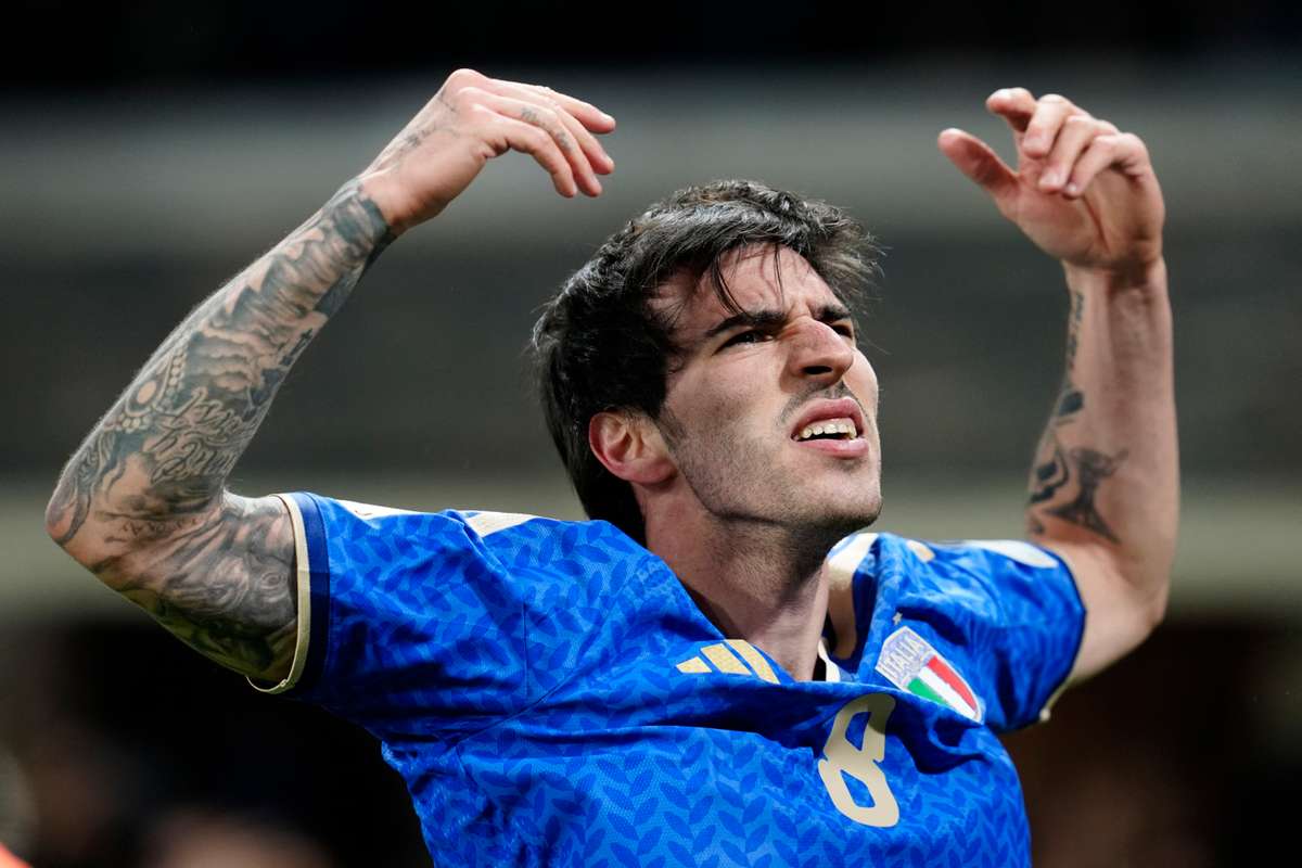 Itália derrota Irlanda do Norte e precisa de mais um triunfo para voltar à Copa do Mundo