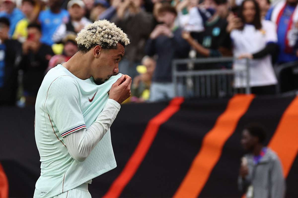 "Un joli but face au Brésil", se félicite Hugo Ekitike