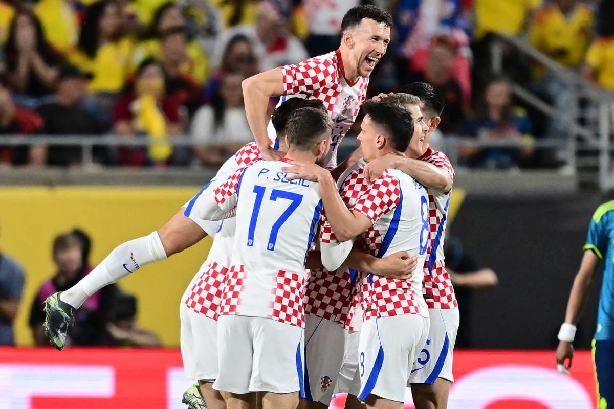 Croácia vira o jogo contra a Colômbia e chega confiante ao encontro com o Brasil (1-2)