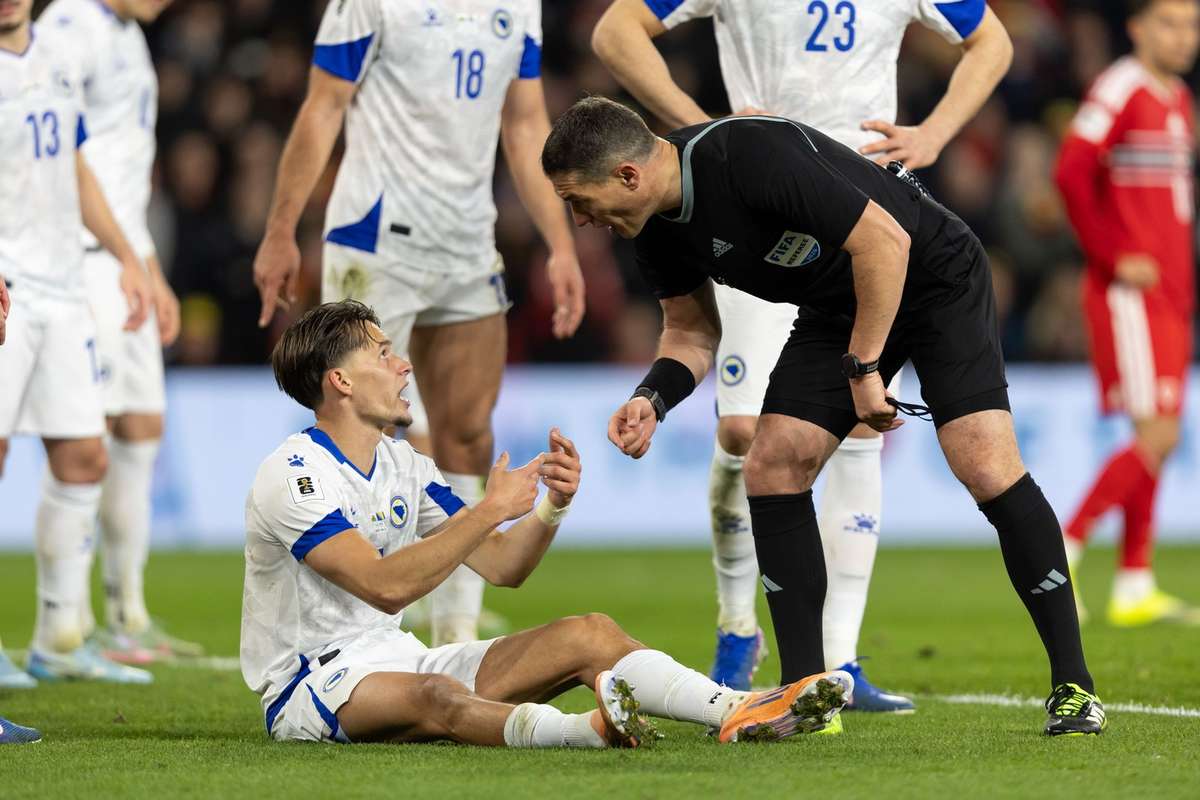 Dedic acalma fãs da Bósnia e do Benfica: 'Não se tratou de lesão foram só cãibras'
