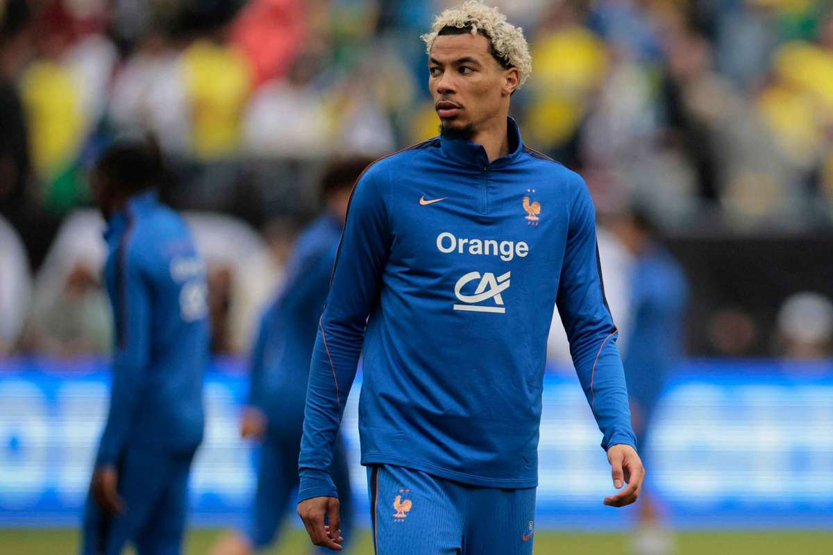 Ekitiké aprecia a liberdade na França com Mbappé distante do Liverpool Gosto de ser livre