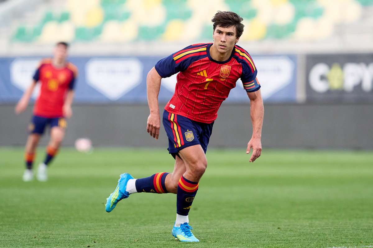 La sub-21 española arrasa a Chipre con un Gonzalo brillante (0-7)