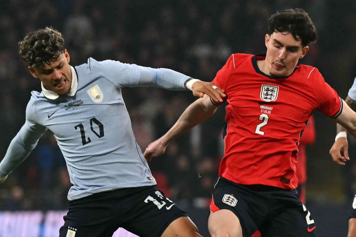 Num amigável equilibrado Inglaterra e Uruguai empatam no Wembley