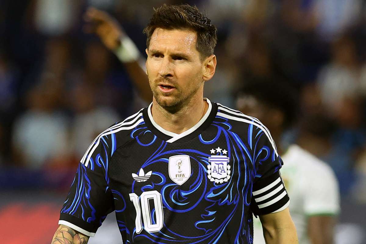 Desempenho fraco num jogo amigável levanta alertas na Argentina antes do Mundial