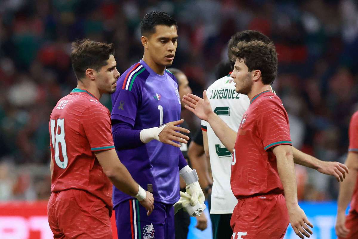 Le Portugal bute sur une équipe mexicaine enflammée au légendaire stade Azteca
