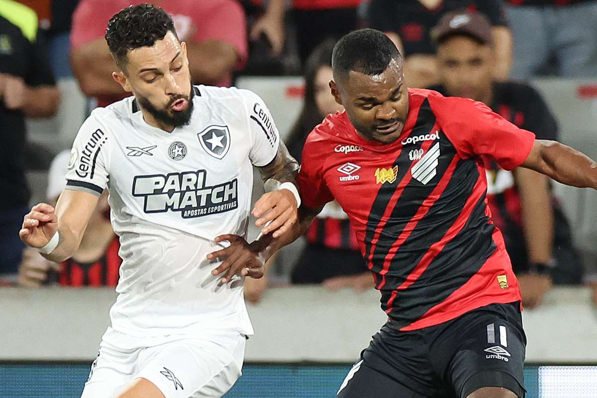 Athletico-PR contra Botafogo: como ver e detalhes do jogo adiado do Brasileirão