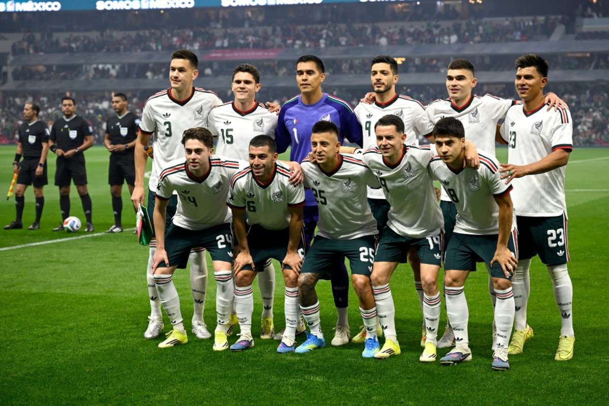 Una selección mexicana apática ensombrece la celebración en el Estadio Azteca