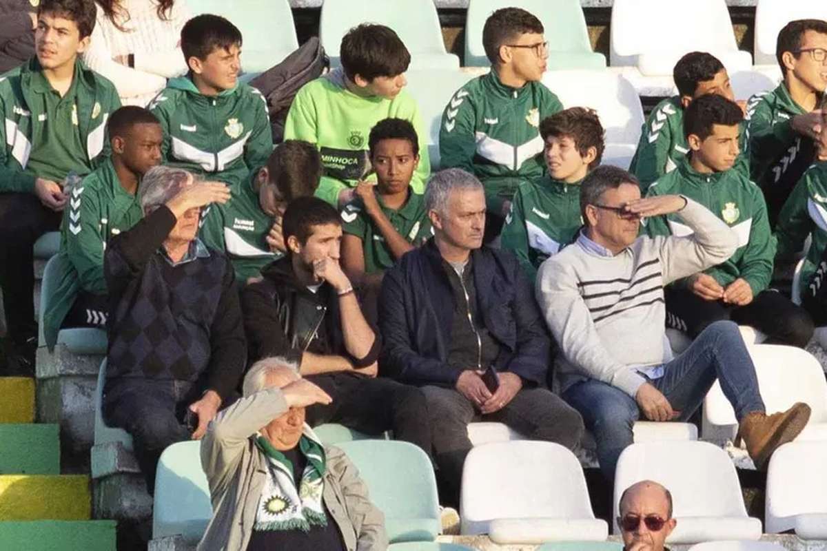 Mourinho no Estádio do Bonfim para ver o jogo do Vitória FC frente ao Sesimbra