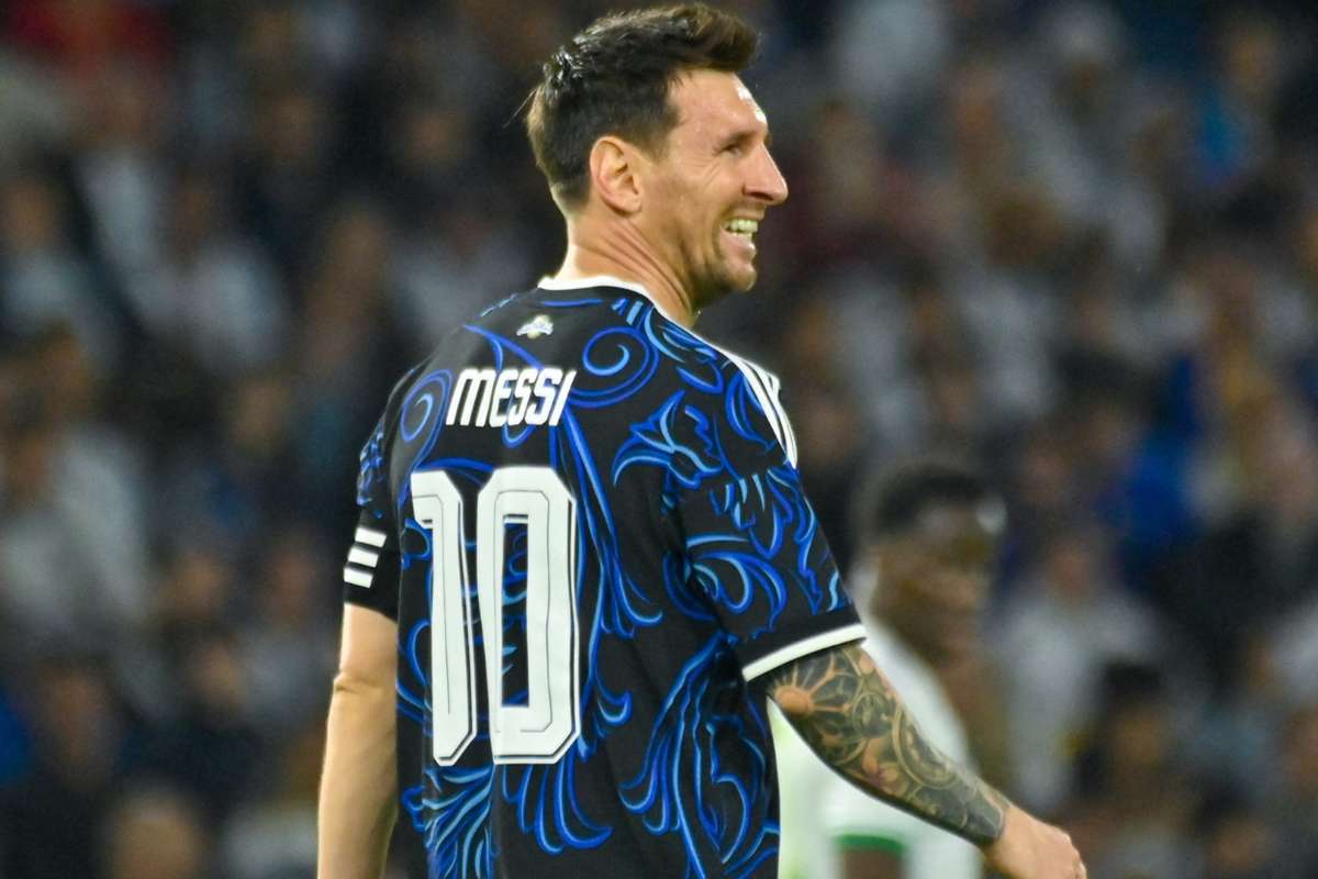 Scaloni confirma Messi como titular no amigável contra Zâmbia