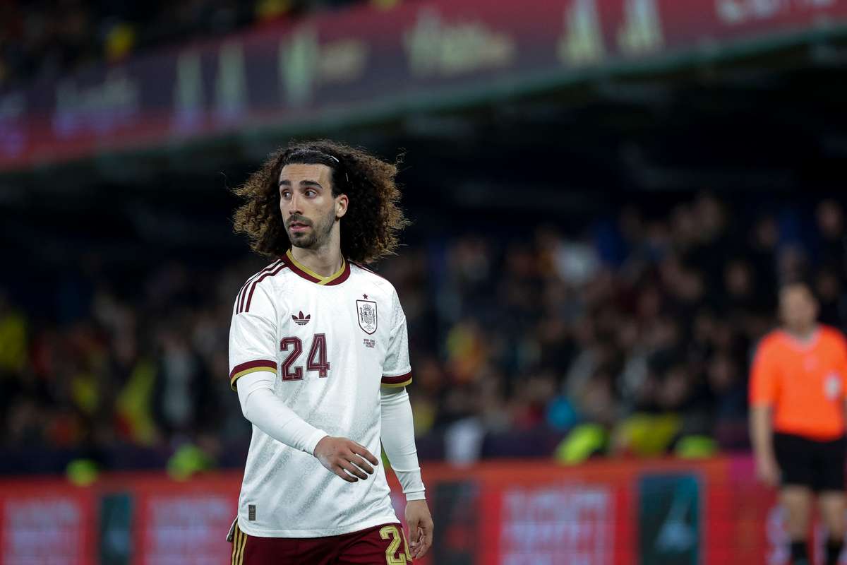 Cucurella déplore linstabilité provoquée chez Chelsea après le limogeage de Maresca