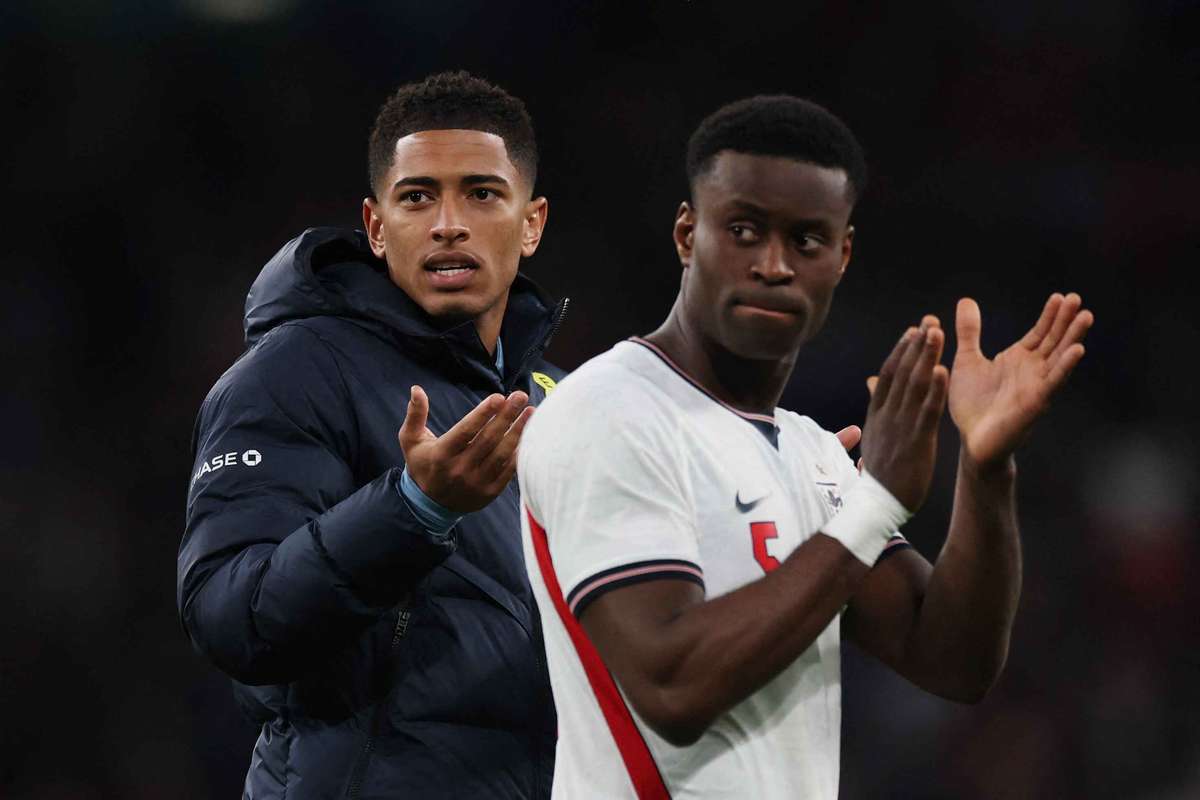 Marc Guéhi exhorte l'Angleterre à demeurer unie suite à la défaite contre le Japon