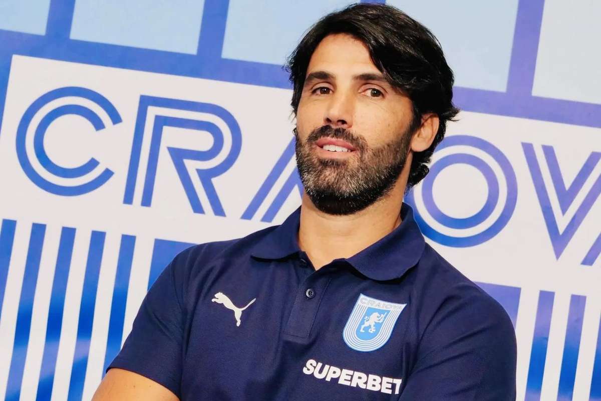 Confirmado: Filipe Coelho prolonga contrato com o Universitatea Craiova
