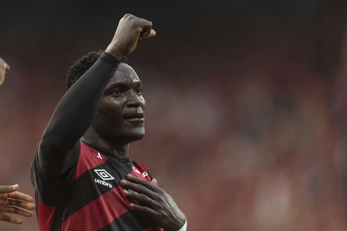 Viveros do Athletico-PR diminui intervalo entre golos e penaliza defesas na Série A