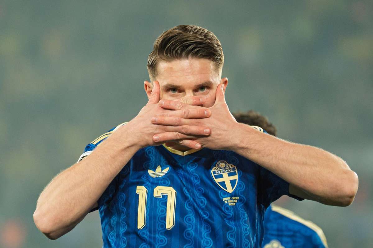 Viktor Gyökeres transforma gesto de celebração com máscara em marca registada