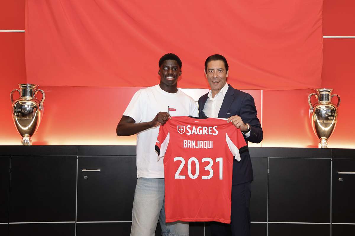 Oficial Daniel Banjaqui prolonga contrato com o Benfica ate 2031