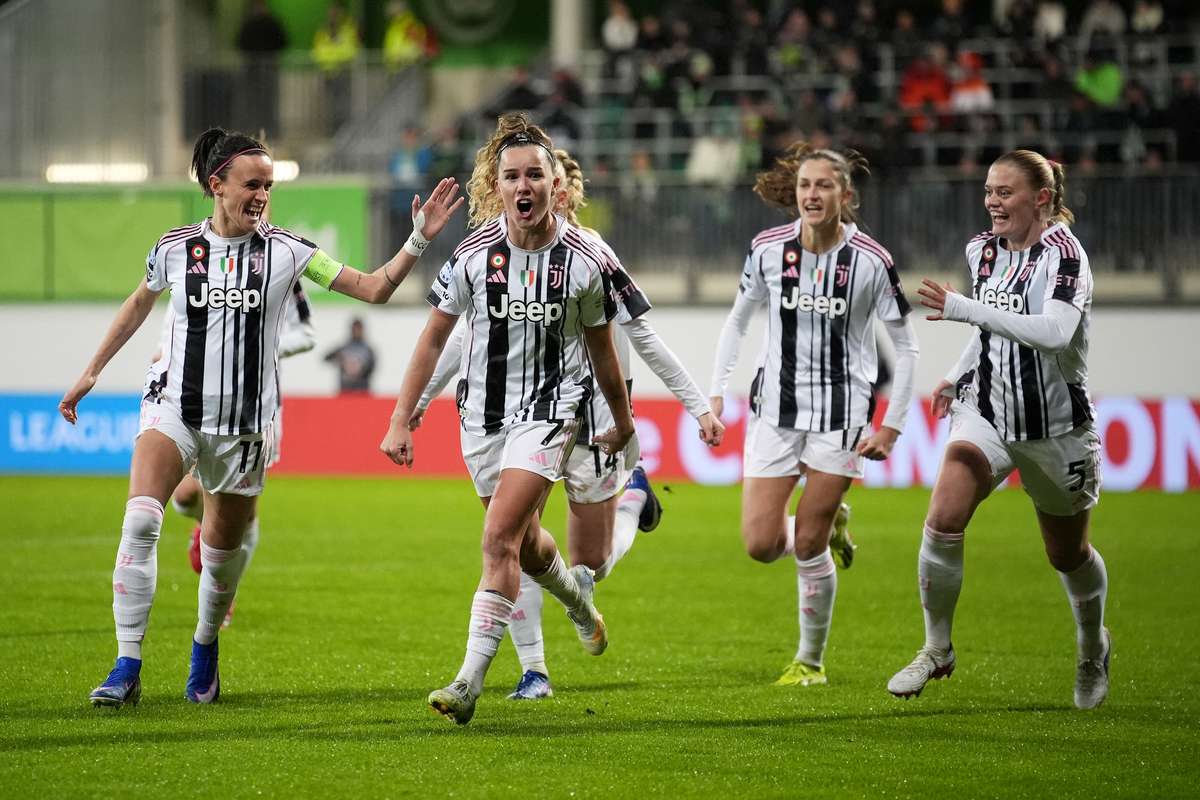 Futebol Feminino: Ana Capeta impressiona em Turim e Juventus avalia permanência