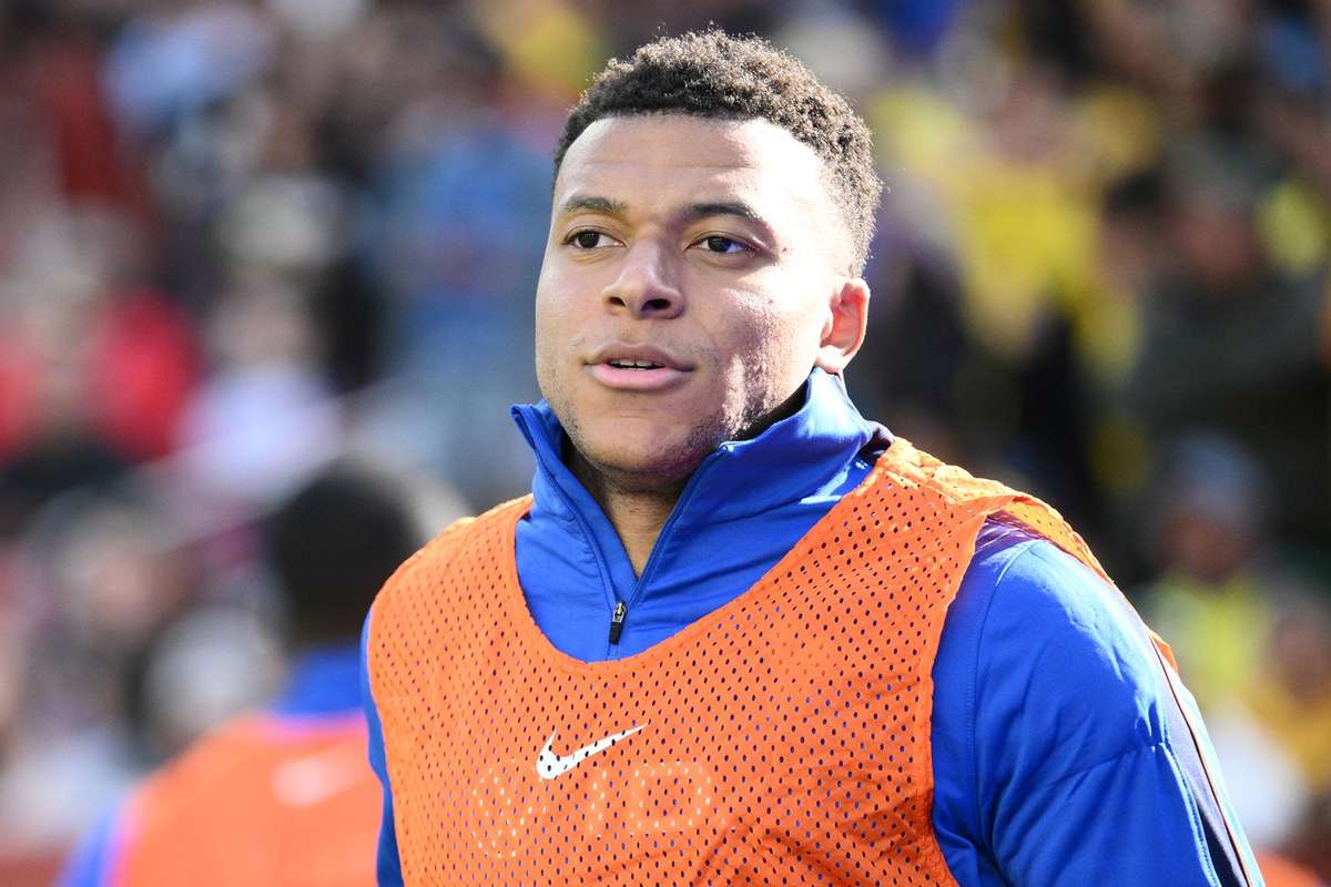 Mbappé recorda conflito com Luis Enrique antes de se despedir do PSG