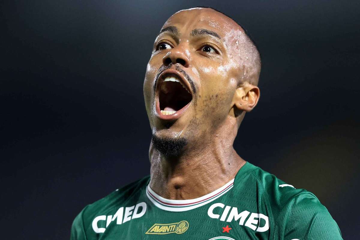 Marlon Freitas tem noite invulgar como marcador e comanda triunfo do Palmeiras face ao Grêmio
