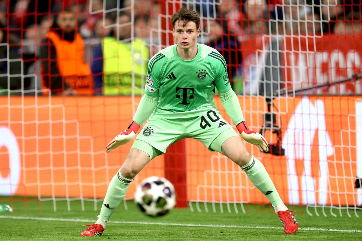 "Nicht meine Sache": Urbig wirkt gelassen als potenzieller Nachfolger von Neuer