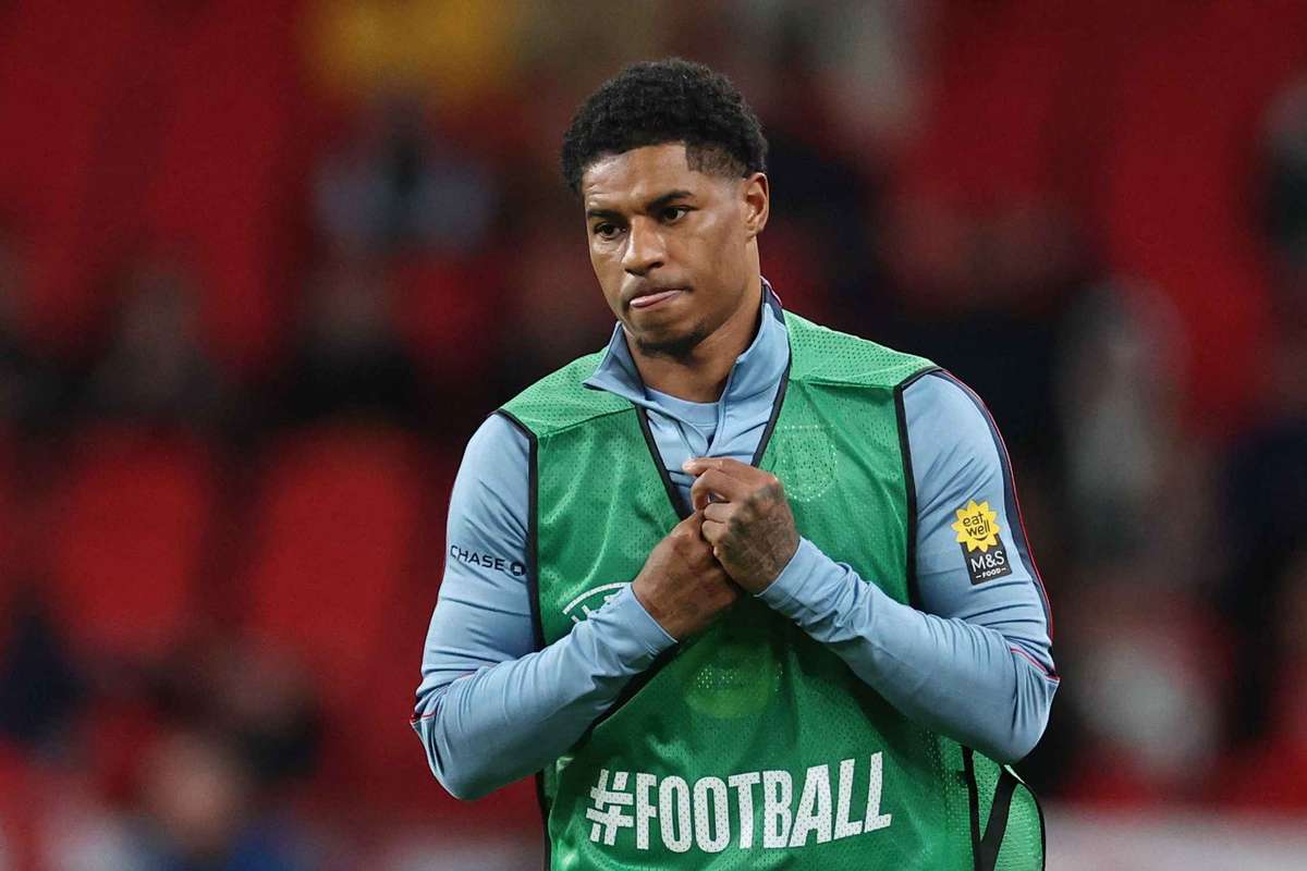 Hansi Flick of Barcelona concedes Marcus Rashford gains major opportunity as Raphinha faces sidelining