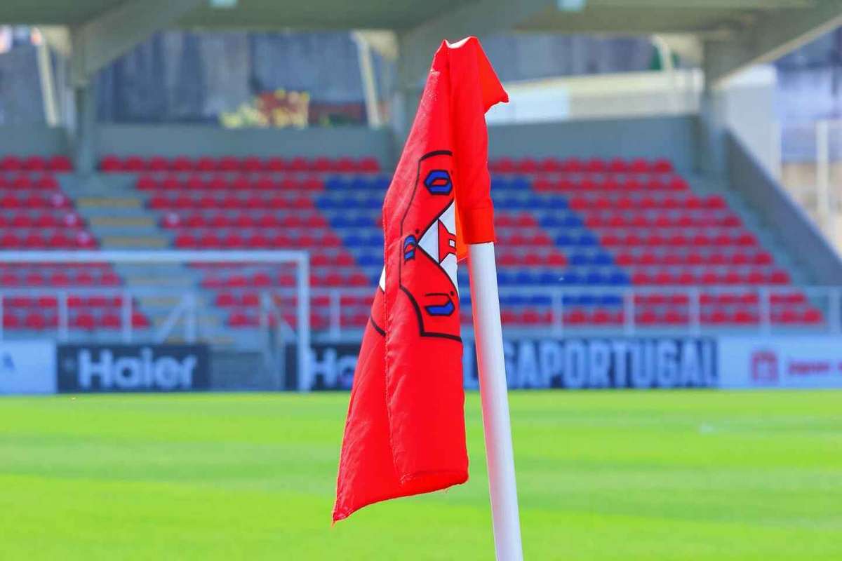 Liga 2: Golo tardio do Portimonense anima o emblema e alerta o Oliveirense (1-2)