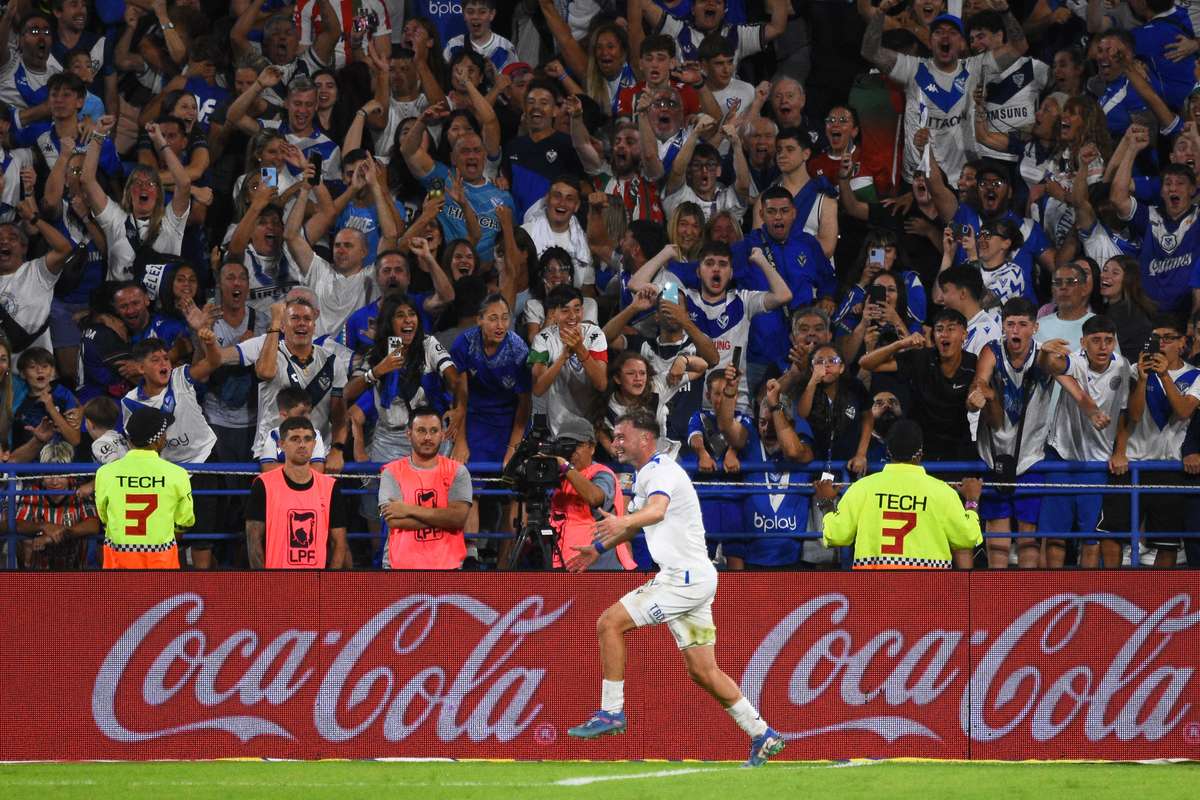 Vélez tropieza en Mendoza ante Gimnasia y Estudiantes sufre derrota ante San Lorenzo