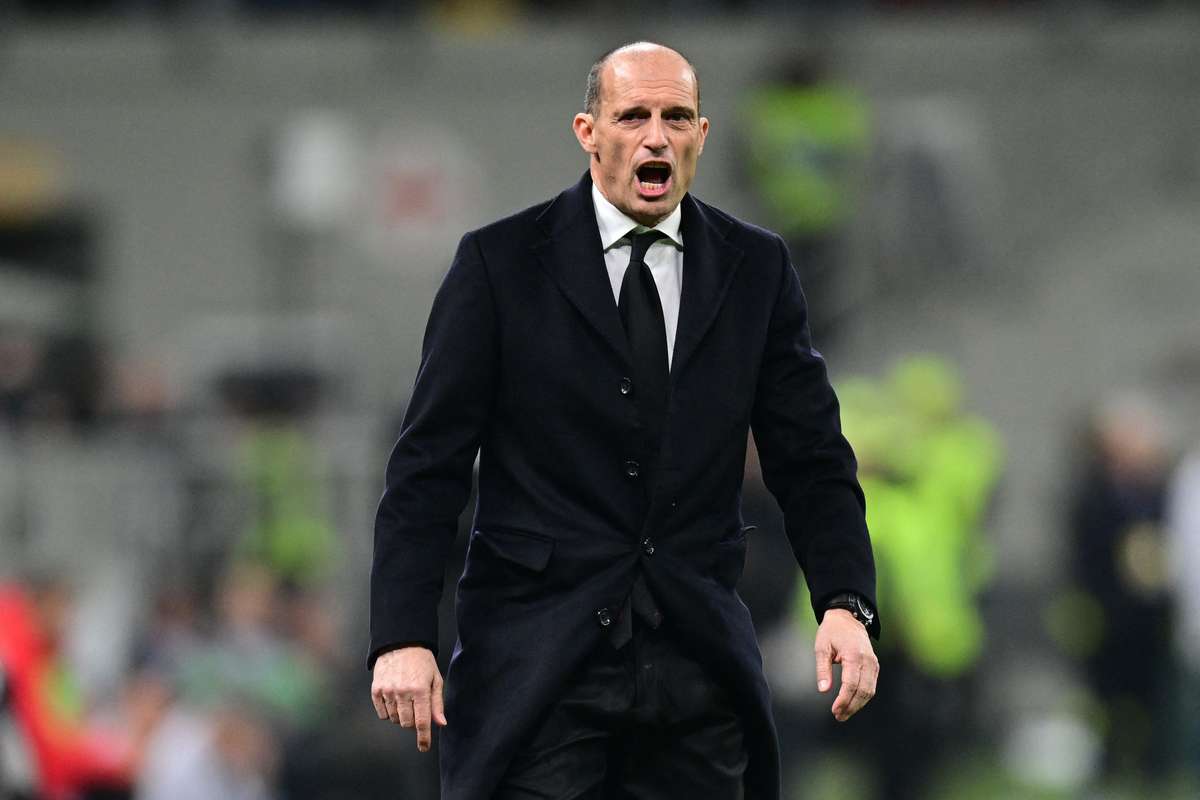 Massimiliano Allegri İtalya iddialarını küçümserken Milan'ın ilk dört hedeflerine odaklanıyor