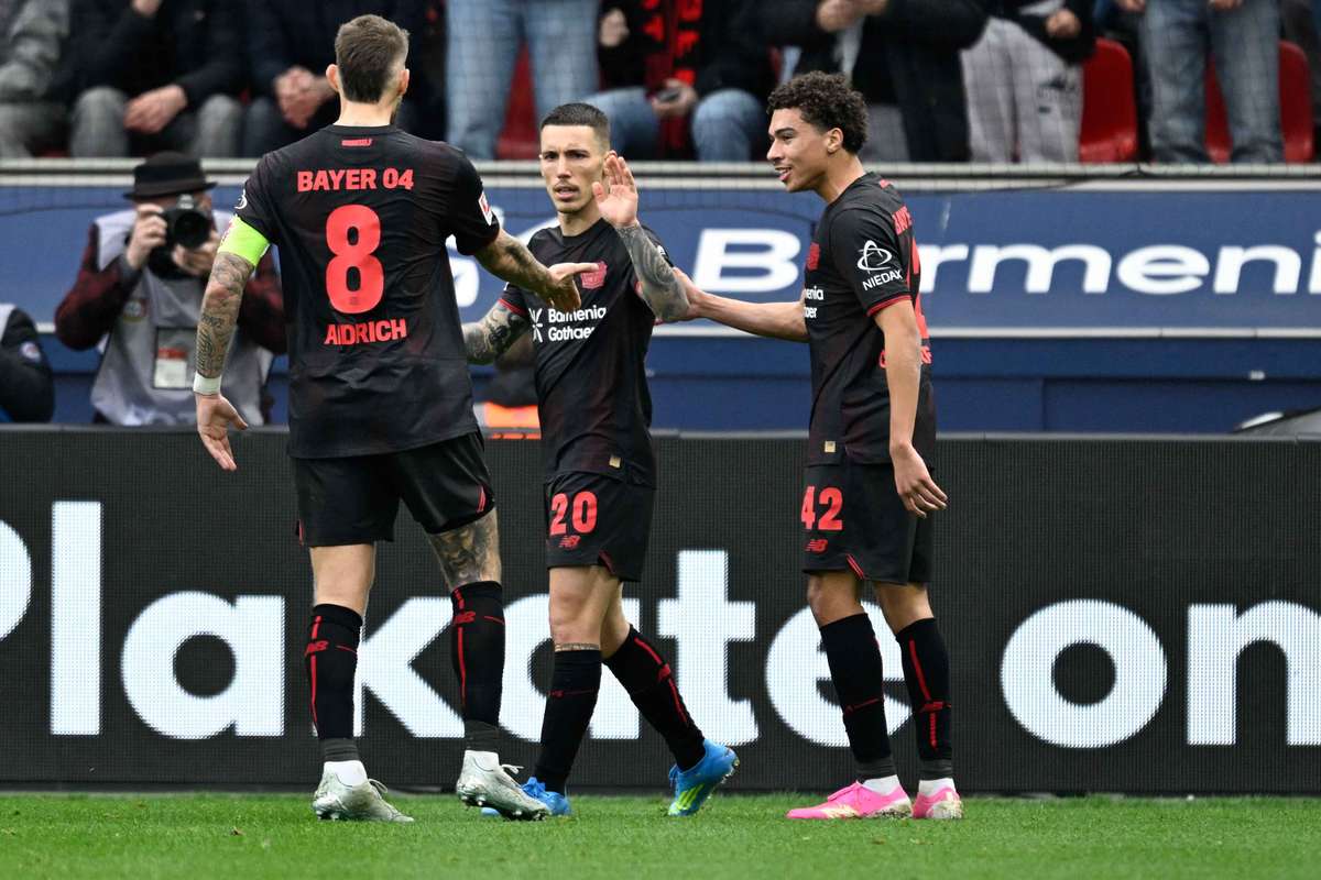 Doblete de Grimaldo en la goleada del Bayer Leverkusen ante el Wolfsburgo (6-3)