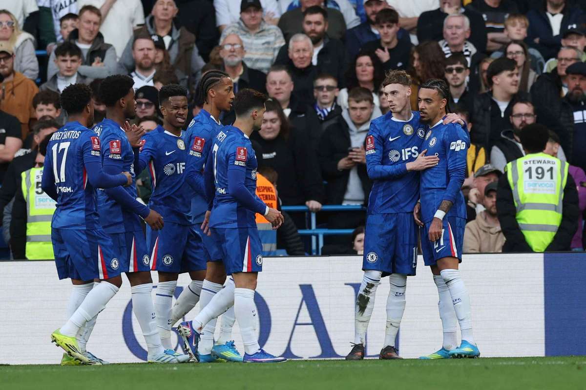 Taça de Inglaterra: Pedro Neto destaca se no festim de golos que impulsiona o Chelsea às semifinais (7-0)