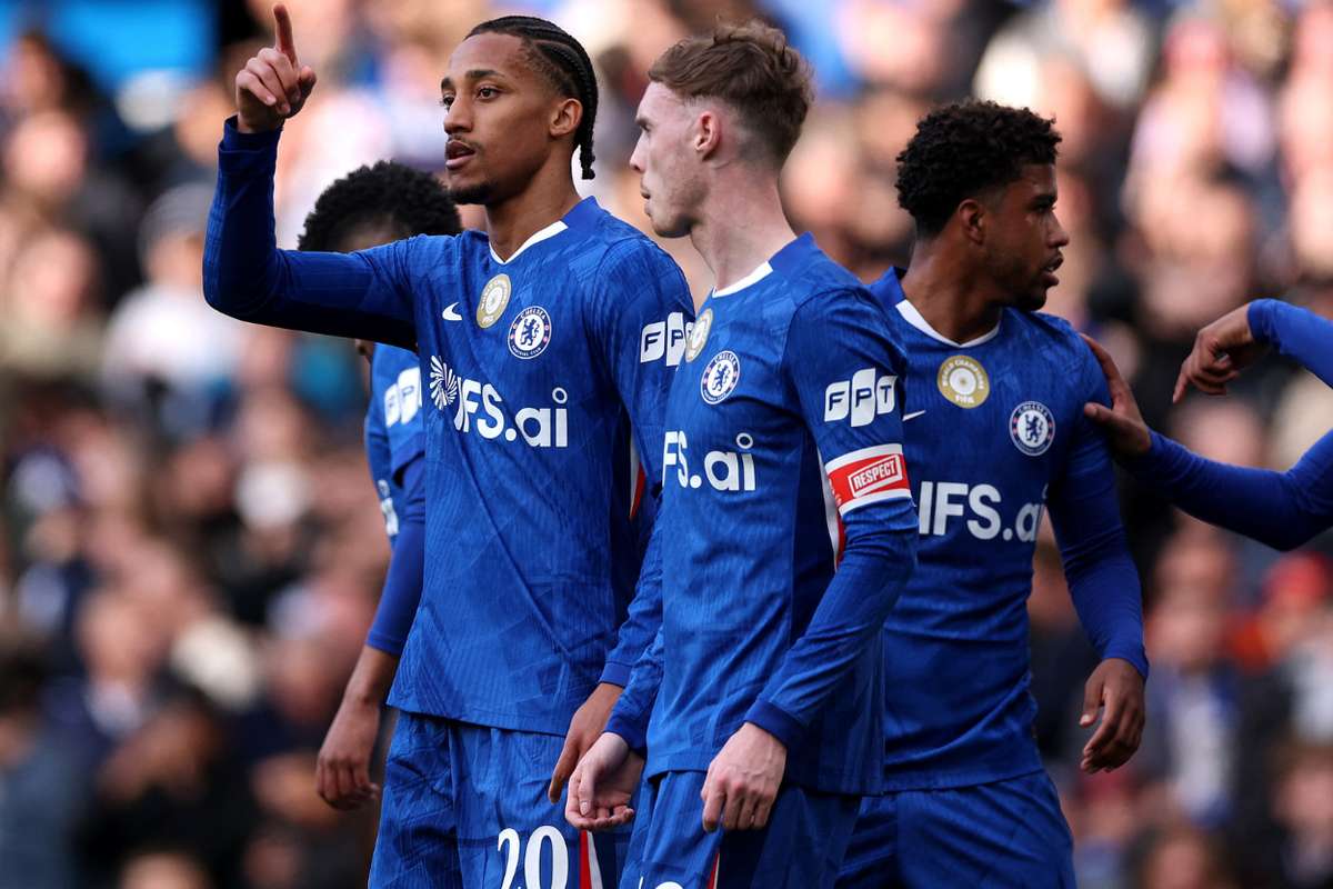 Chelsea derrota Port Vale com exibição brasileira e avança à semifinal da Taça de Inglaterra