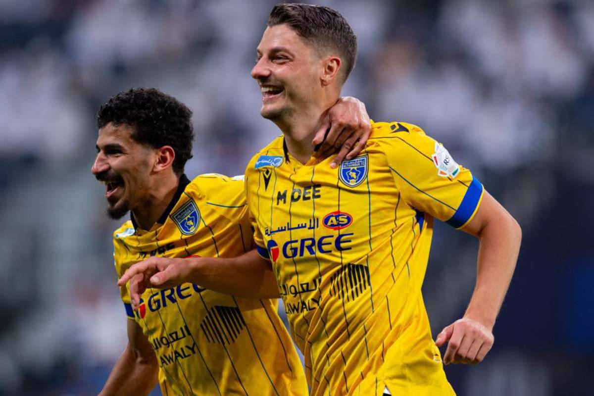 Brasileiros destacam-se Al Hilal empata e afasta-se da liderança na Liga Saudita